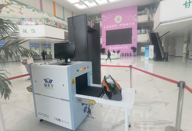 醫(yī)院安檢門(mén)