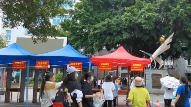 高考"無聲進(jìn)入",種植牙會(huì)有影響嗎?牙齒上的金屬會(huì)讓安檢門報(bào)警嗎?